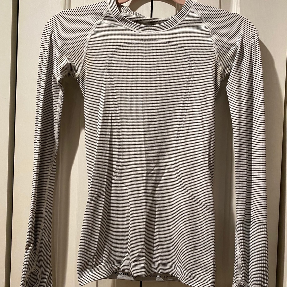 Lululemon long sleeve striped shirt Size 2
